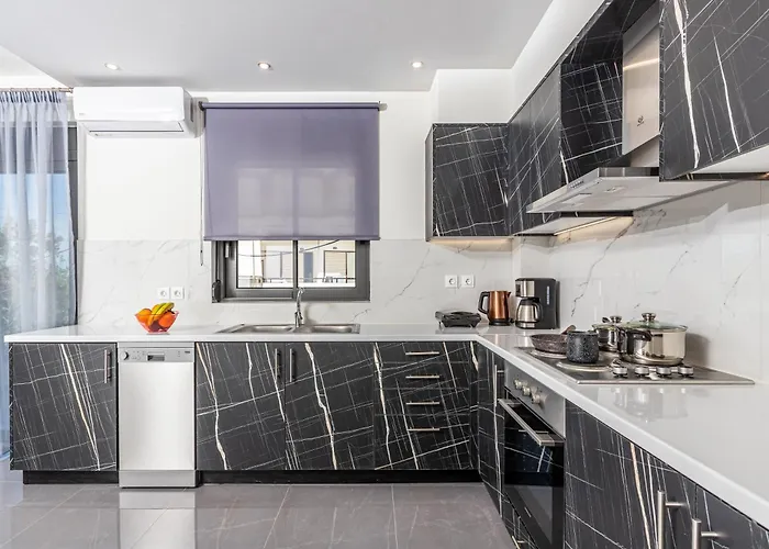 Mariam Luxury Ханья