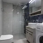 Mariam Luxury Апартаменти *