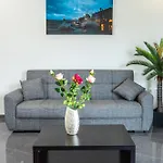 Mariam Luxury Апартаменти