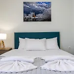 Mariam Luxury Апартаменти *